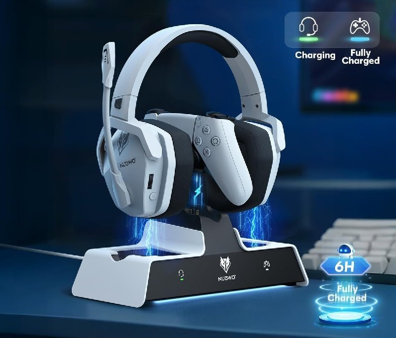 Headset gamer wireless Nubwo G06 Pro Trimode com base de carregamento e controle DualSense Ps5 ao lado