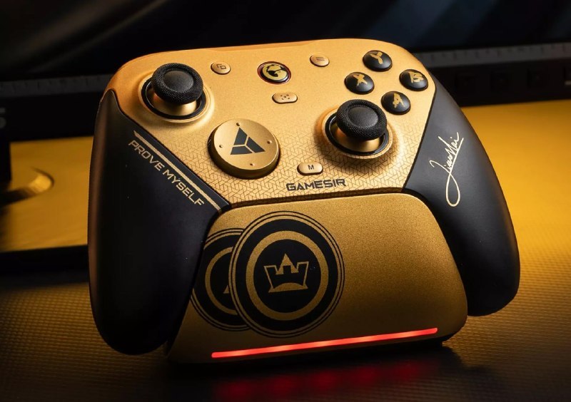 Controle de jogos GameSir G7 Pro 8K Champion Edition com design ergonômico e botões programáveis, compatível com Nintendo Switch 2, Android, iOS e PC