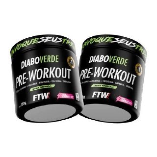 Kit com 2 potes de Pré Treino Diabo Verde Pre-Workout, cada um com 150g, em embalagem preta e detalhes em verde e rosa