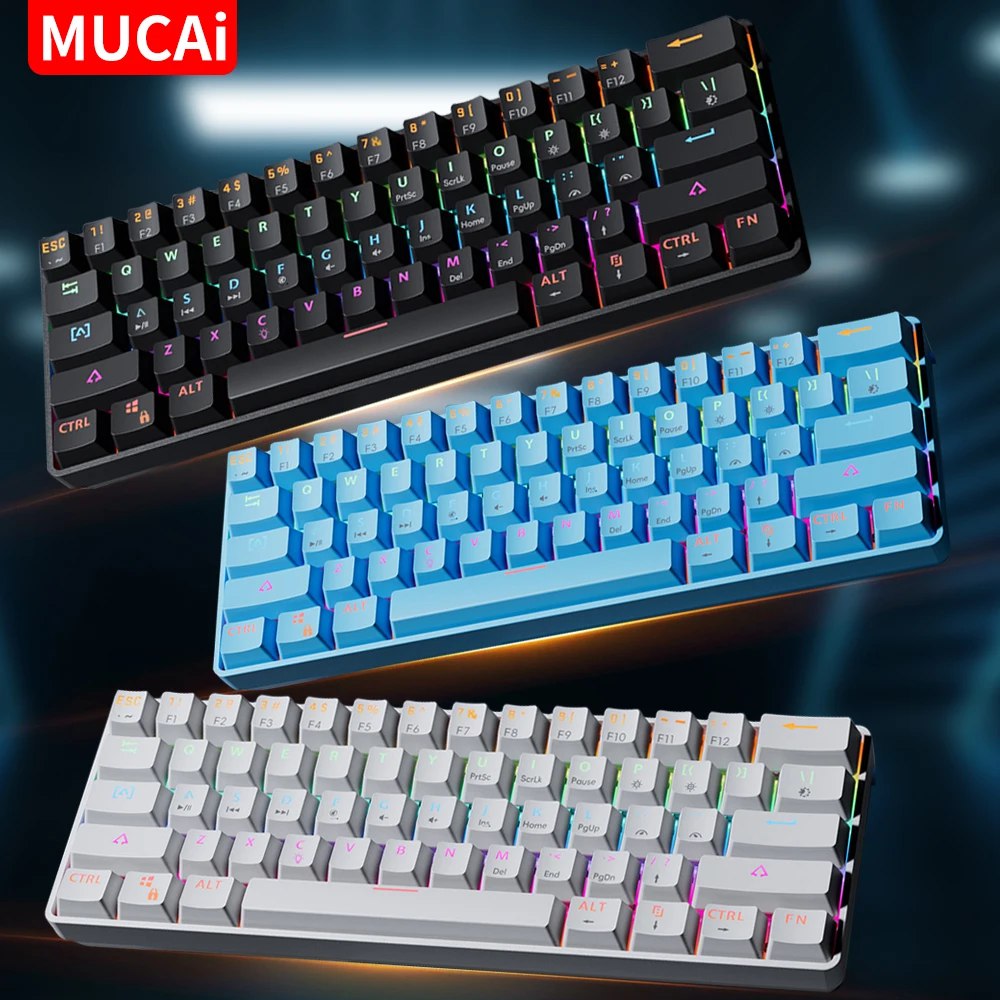 Três teclados mecânicos Mucai MK61 RGB exibidos em cores preta, azul e branca, flutuando sobre um fundo escuro com iluminação de destaque.