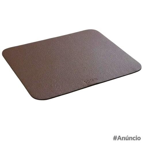 Mouse pad retangular em couro legítimo marrom com superfície lisa e base antideslizante