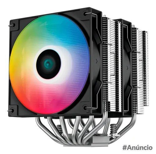 Air Cooler Deepcool AG620 na cor preta com ventoinha central iluminada em tons de arco-íris ARGB e dissipador de calor de torre dupla