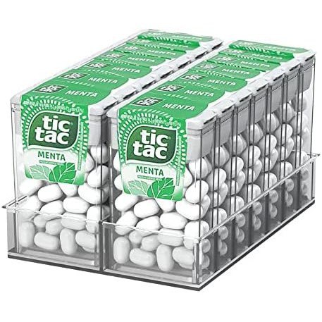 Pack com 14 caixinhas de pastilhas Tic Tac sabor menta organizadas em um suporte plástico transparente
